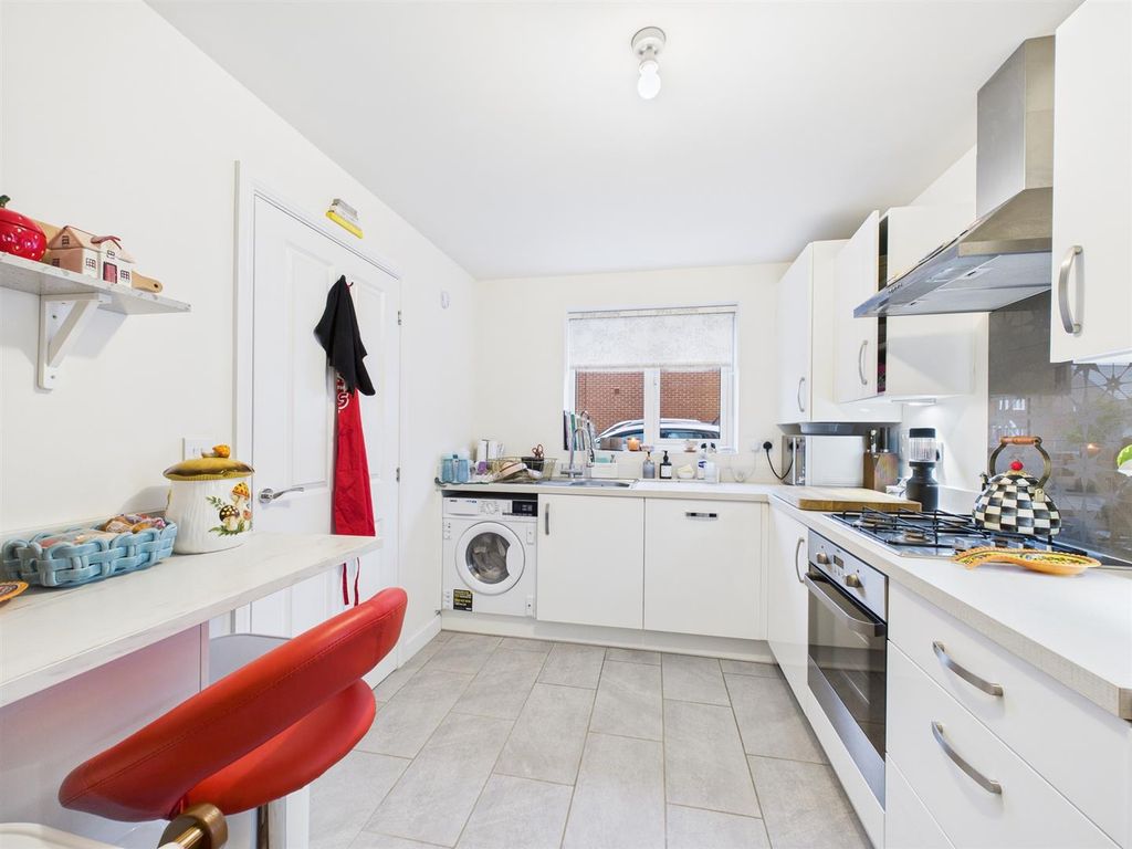 Property photo 3 of 12 Cam02435G0-Pr0122-Still002.Jpg