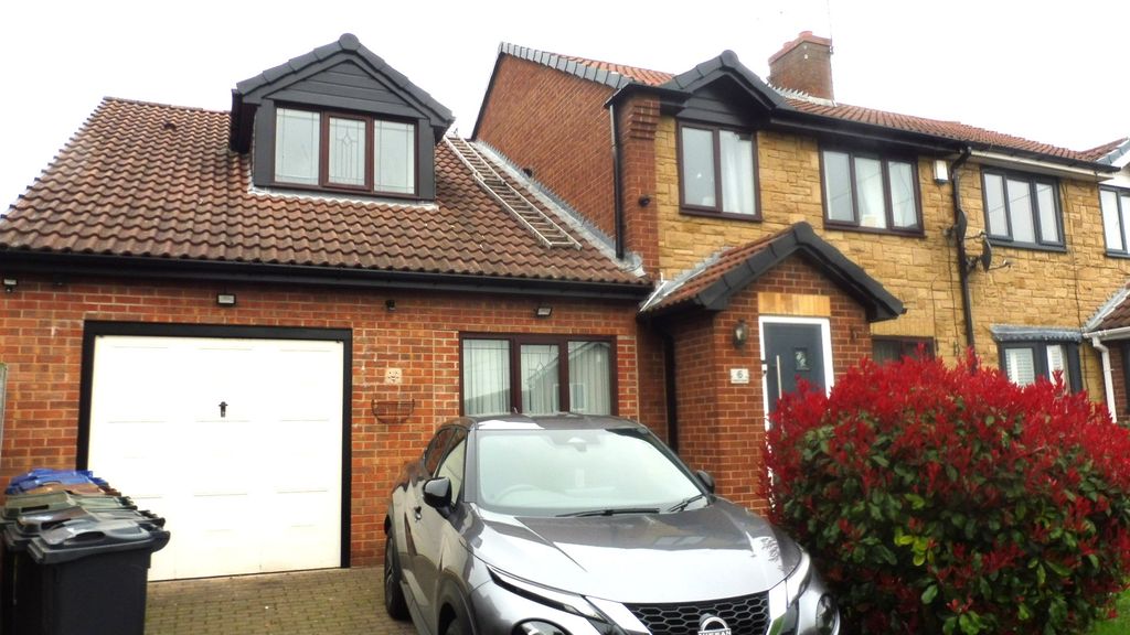 Property photo 2 of 31 Front View