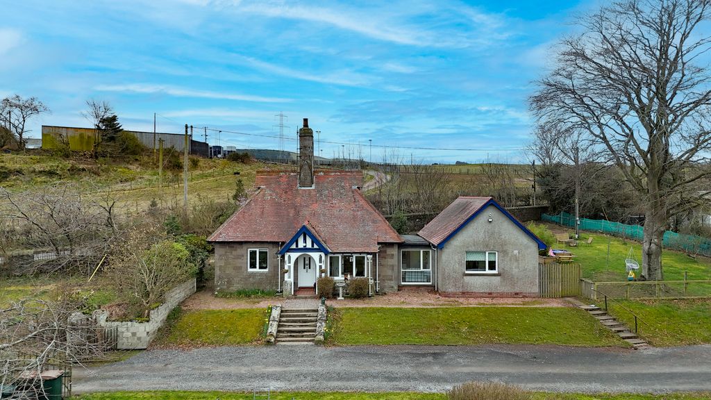Property photo 2 of 26 Dji_20260323130511_0051_D-Edit