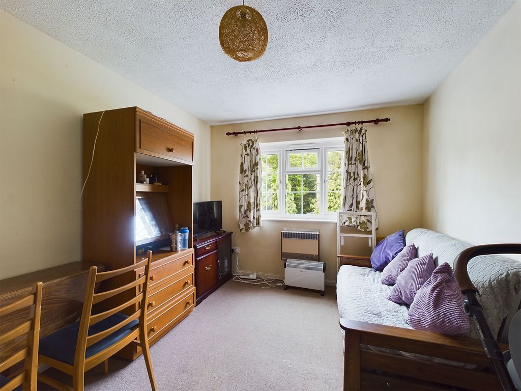 Property photo 3 of 7