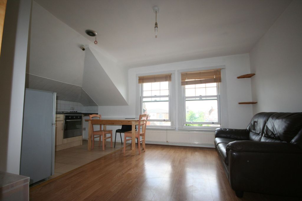 Property photo 3 of 6