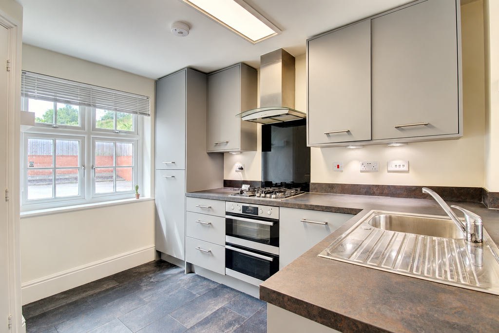 Property photo 2 of 15 Kitchen