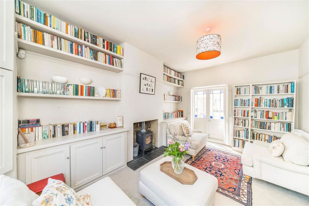 Property photo 3 of 13