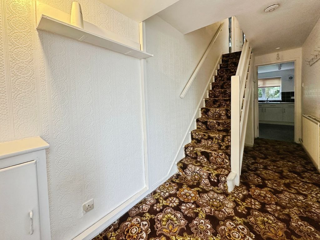 Property photo 2 of 13 Hallway
