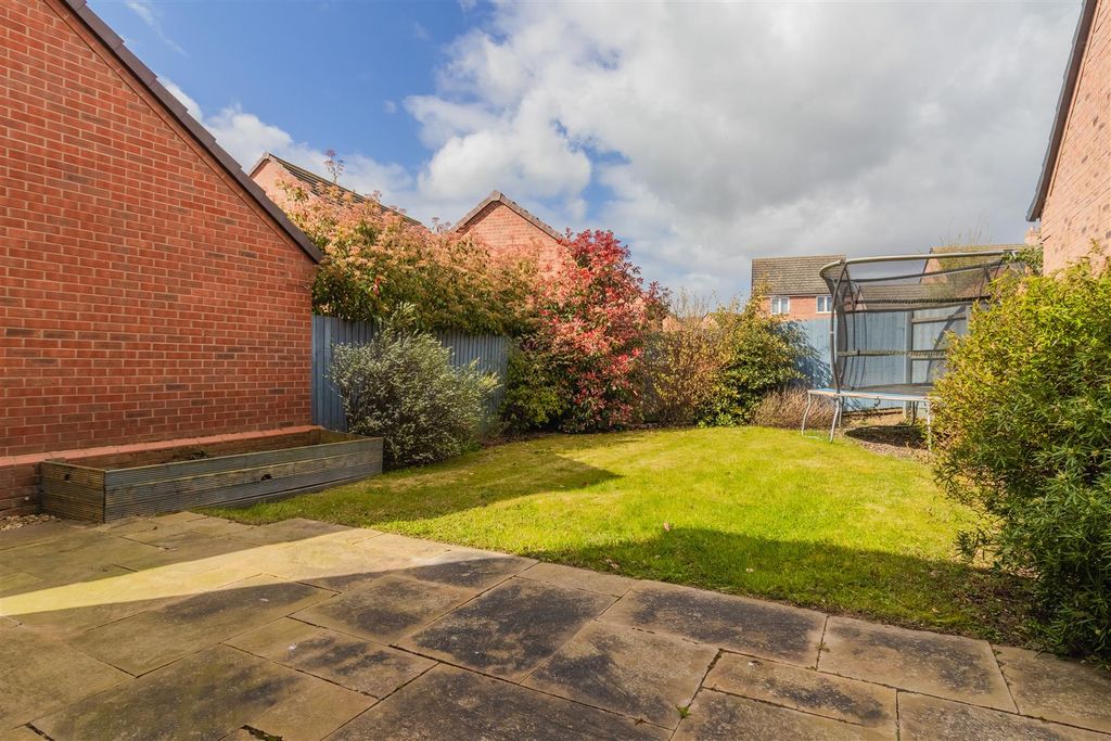 Property photo 3 of 25