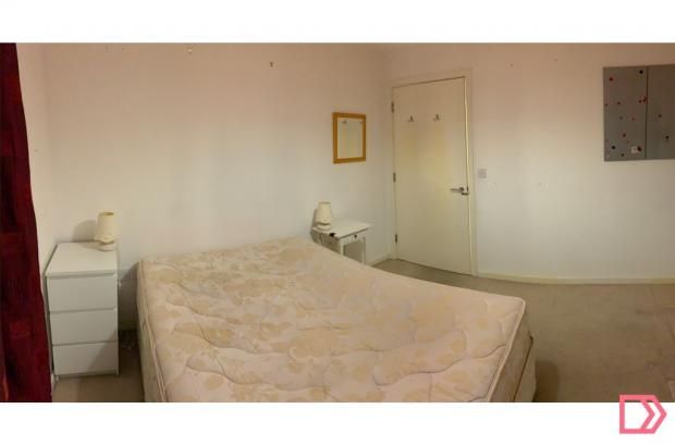 Property photo 2 of 10 Double Bedroom 1.Png