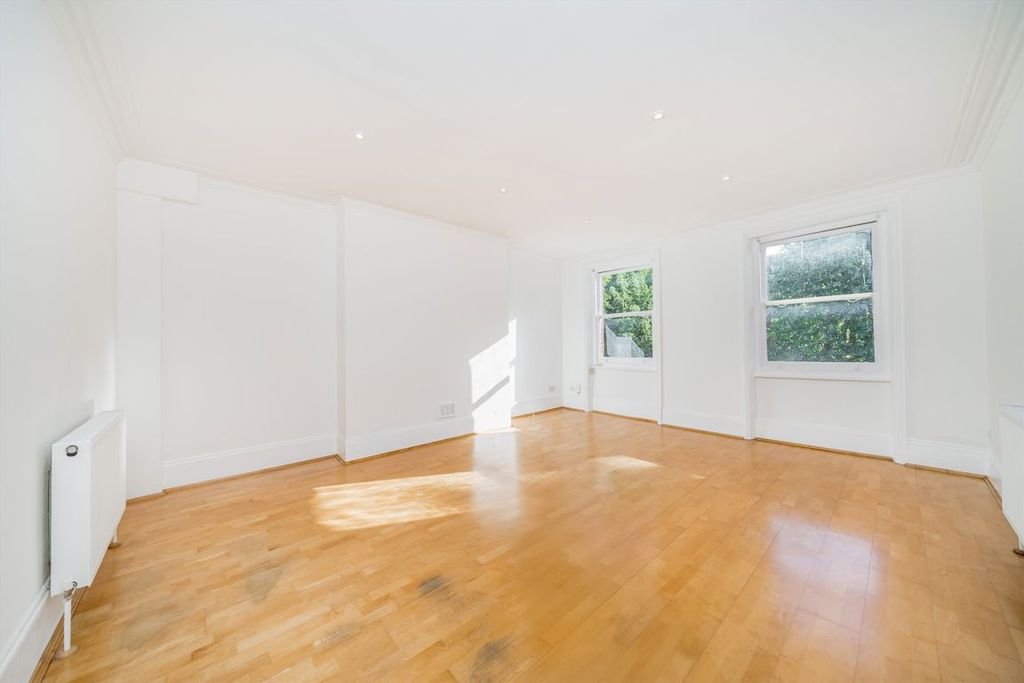 Property photo 3 of 6