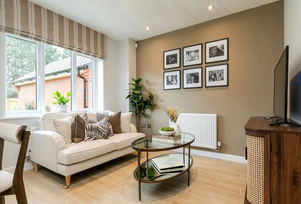 Property photo 2 of 10 Family Room