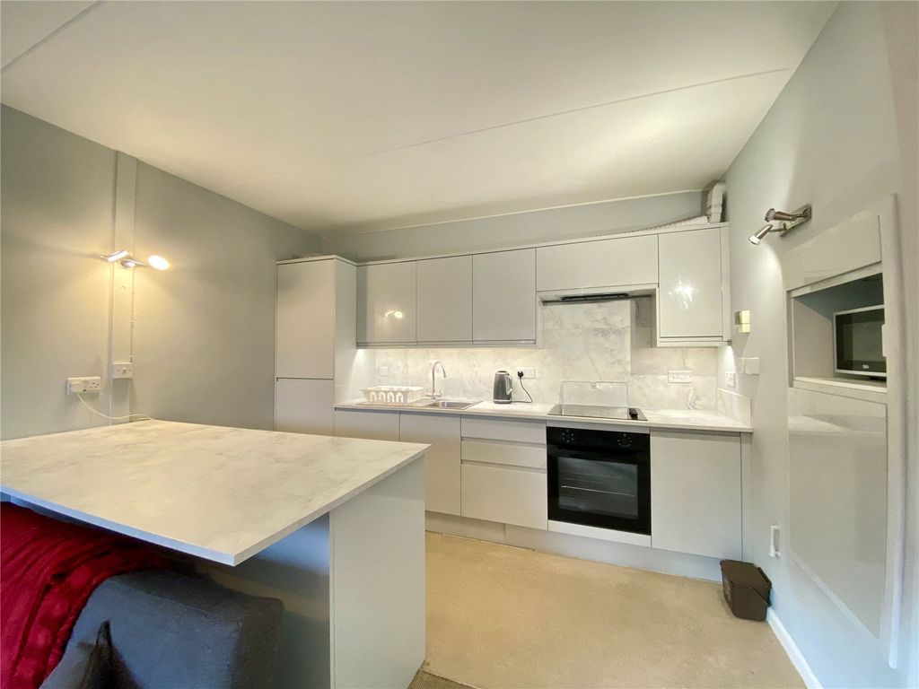 Property photo 2 of 15 Picture No. 13