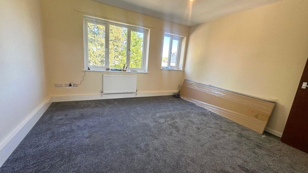 Property photo 3 of 6 Picture No. 05