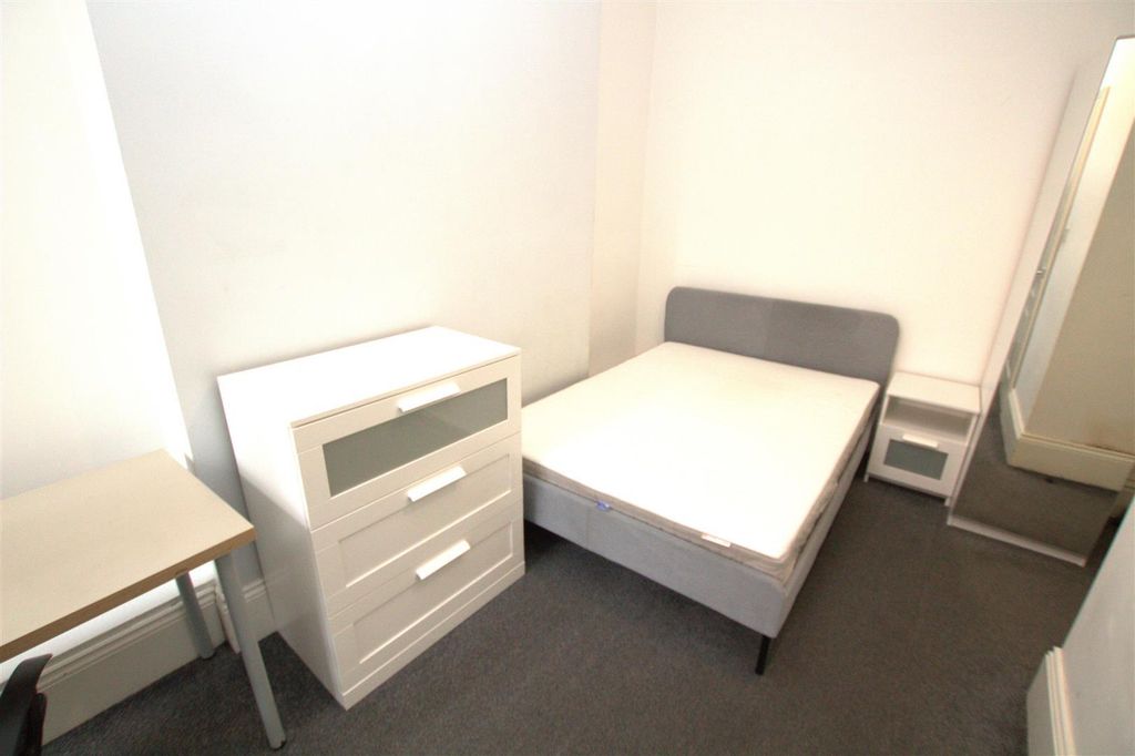 Property photo 3 of 12 Room Example 2.Jpg