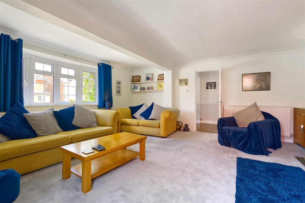 Property photo 3 of 34 23.Jpg