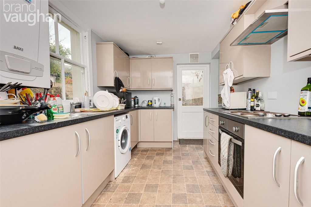 Property photo 2 of 13 Picture No. 04