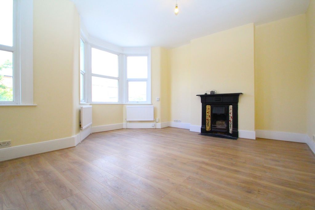 Property photo 1 of 11 Img_2539