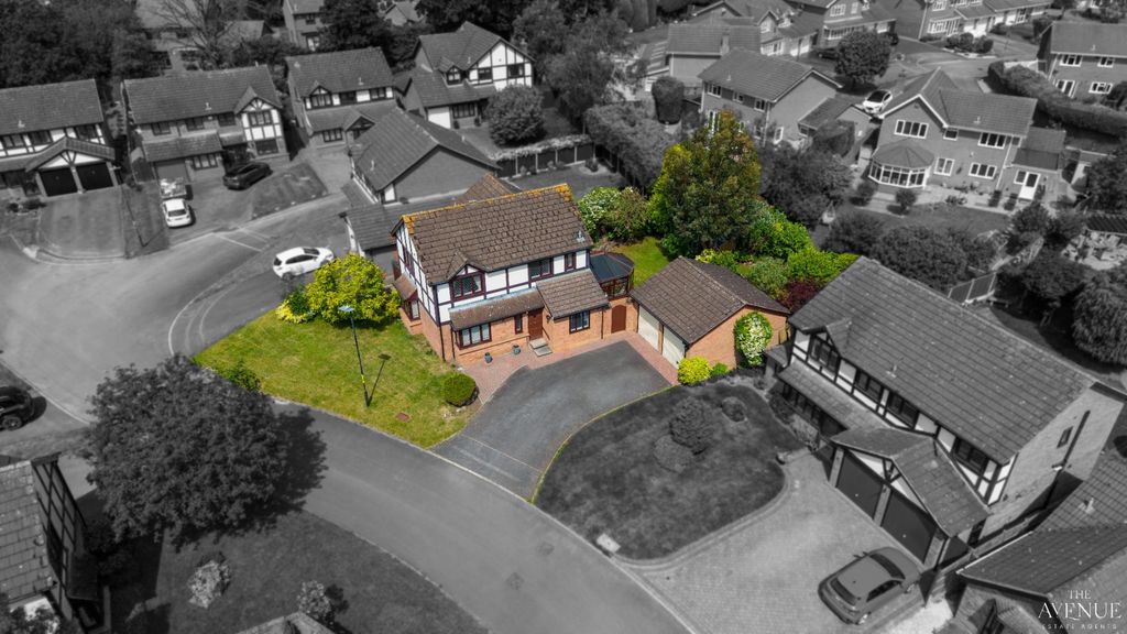 Property photo 2 of 53 5153402