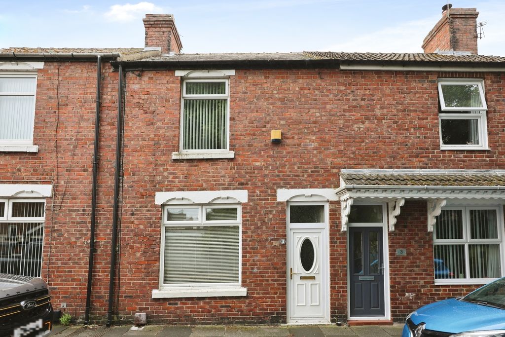 Property photo 1 of 11 Pbox-Img.Jpg