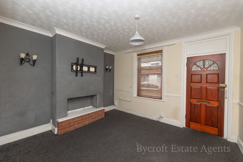 Property photo 2 of 13