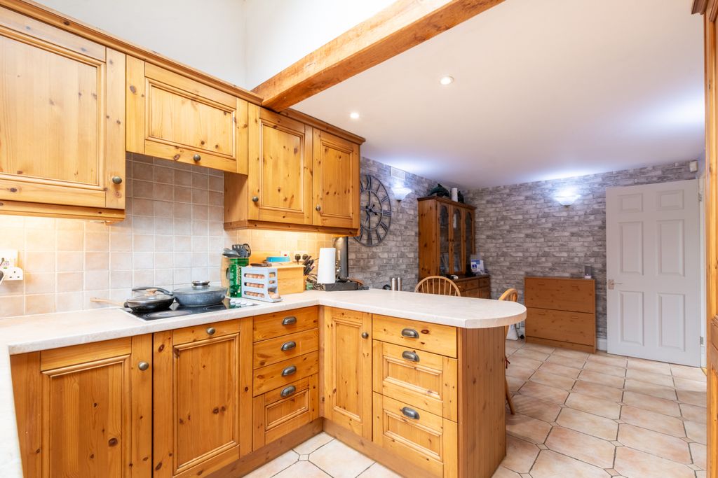 Property photo 3 of 17 Picture No. 08