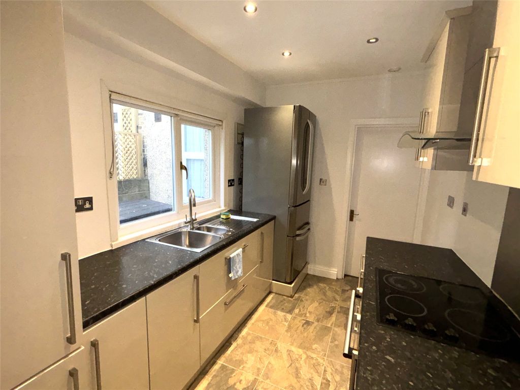 Property photo 2 of 19 Picture No. 29