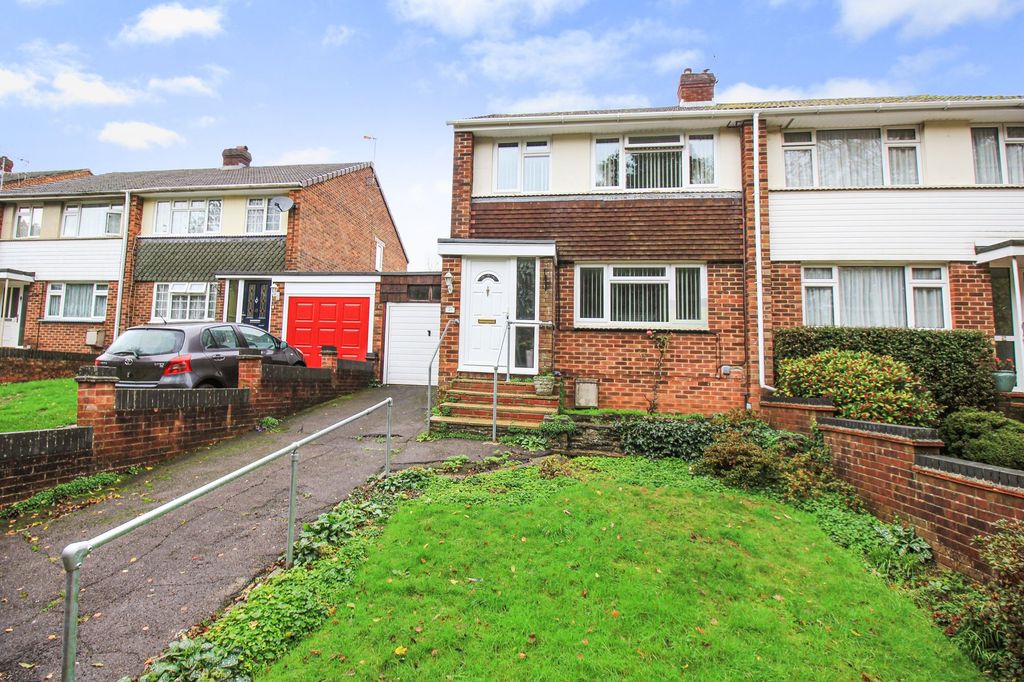 Property photo 1 of 18