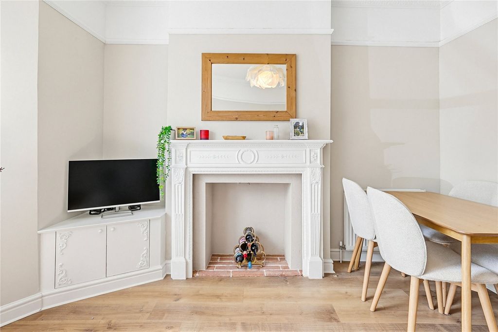 Property photo 2 of 12 Picture No. 02