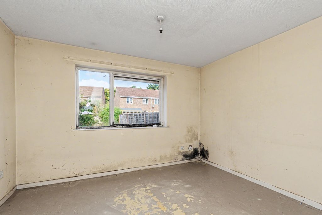 Property photo 3 of 19 11 Isis Way, Sandhurst, Gu47 9rd