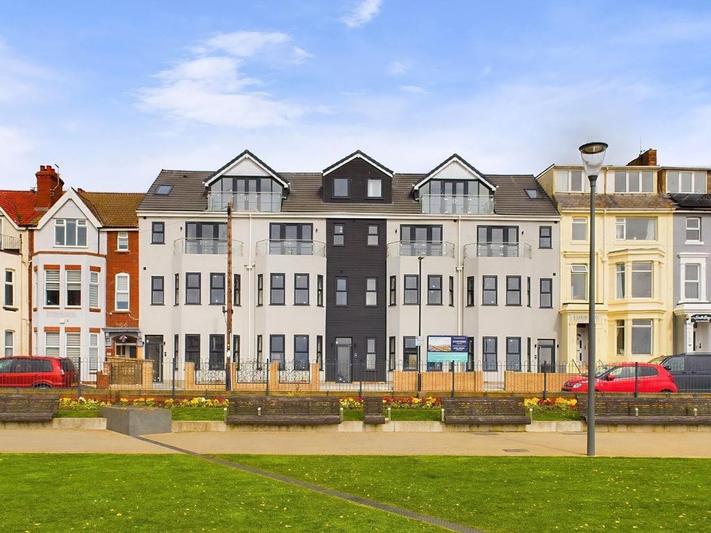 Property photo 1 of 12 Pembroke Externals.Jpg