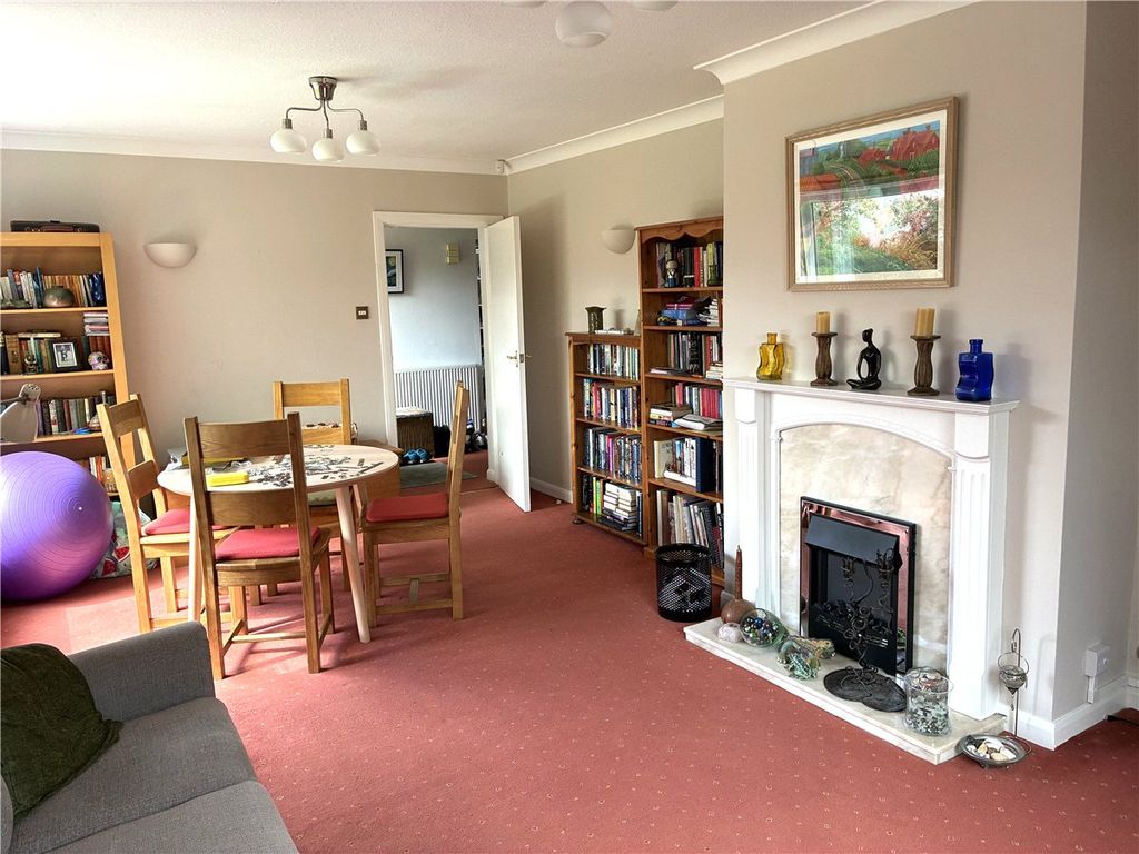 Property photo 3 of 11 Picture No. 30
