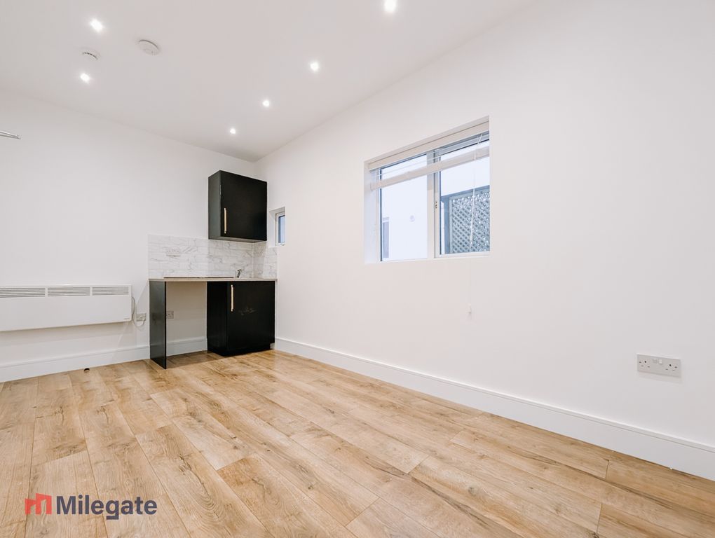 Property photo 3 of 7 Photo 3