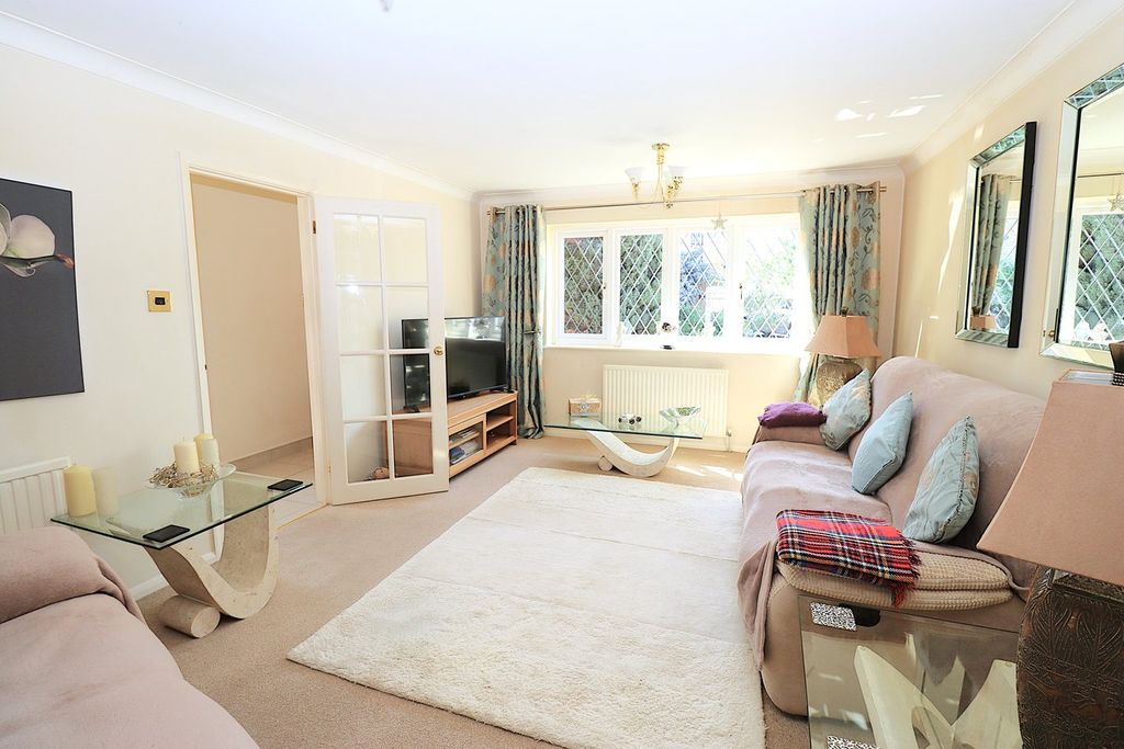 Property photo 2 of 14