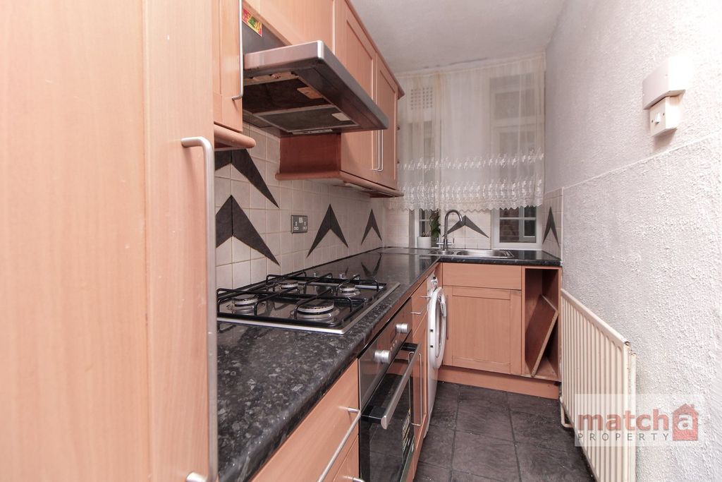 Property photo 2 of 6