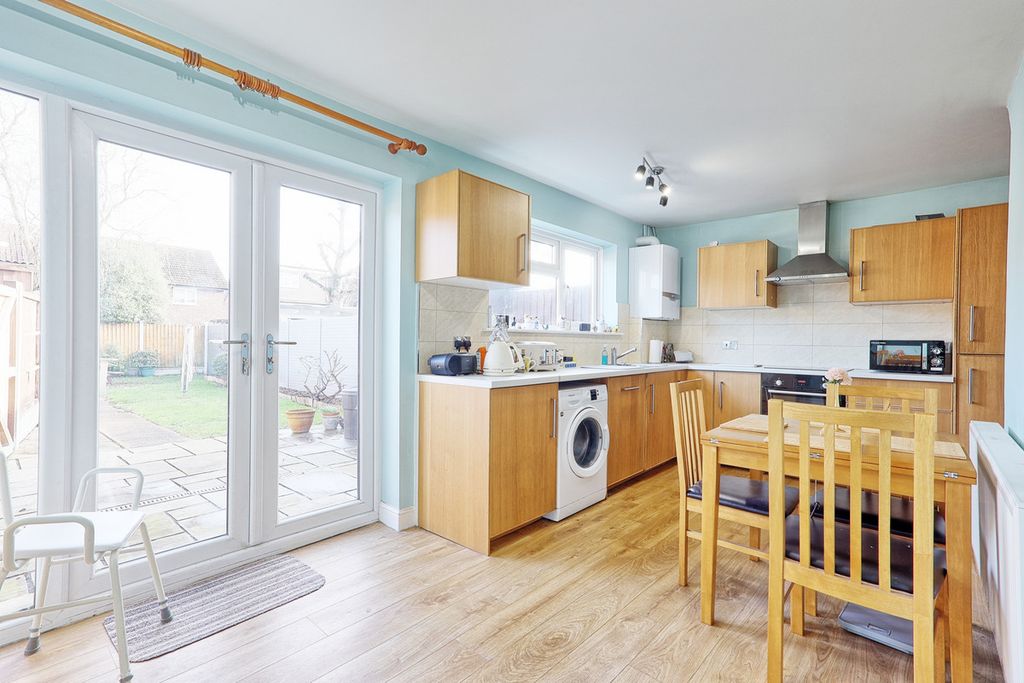 Property photo 3 of 18