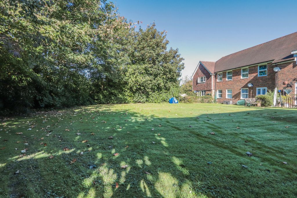 Property photo 3 of 5