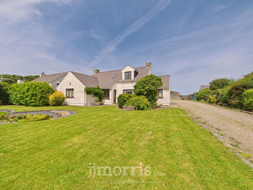Property photo 1 of 46