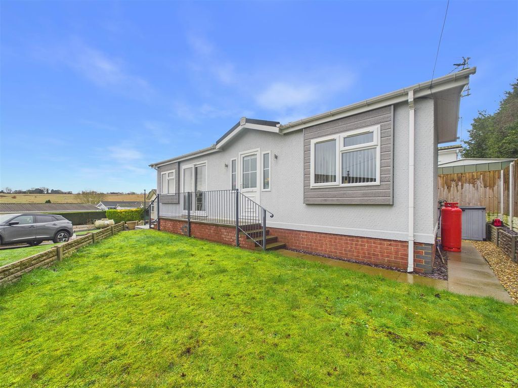 Property photo 1 of 7 Cam01407G0-Pr0107-Still009.Jpg