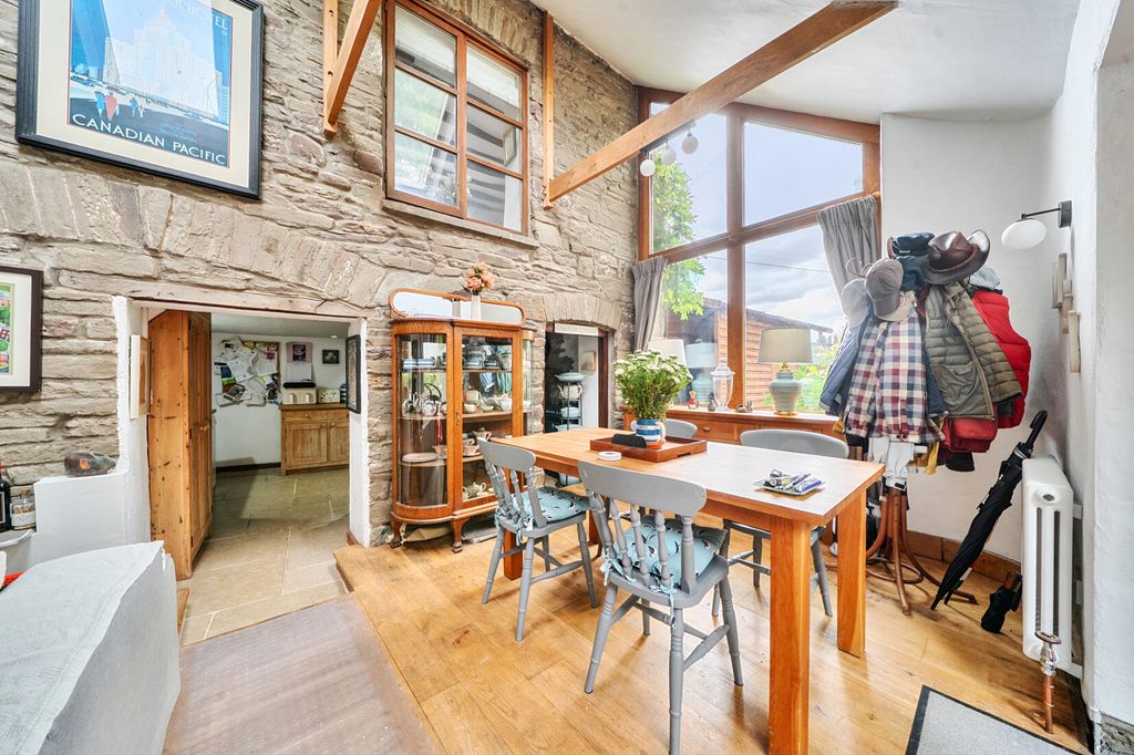 Property photo 3 of 22 Dining Area