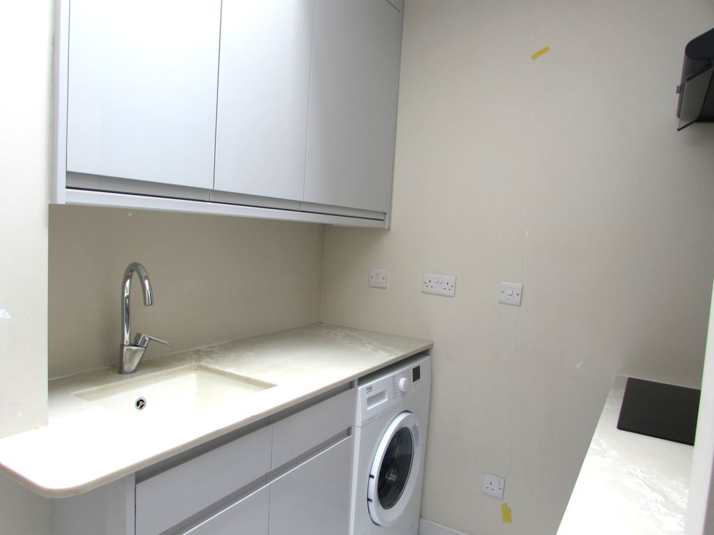 Property photo 3 of 5 Gallery