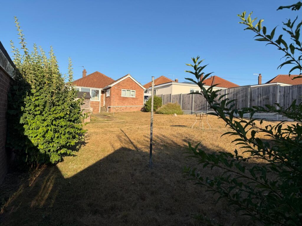 Property photo 1 of 3