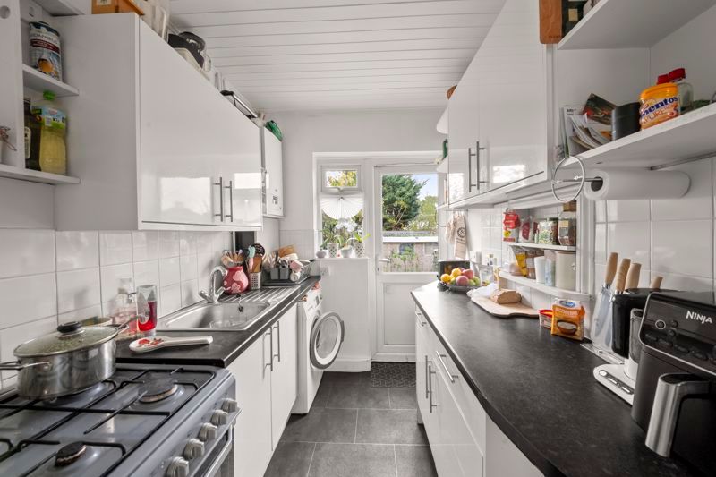 Property photo 2 of 16 Photo 16