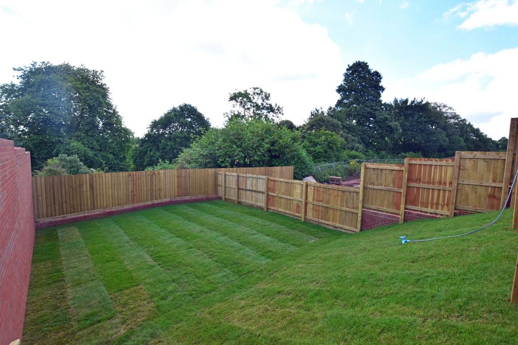 Property photo 3 of 16 Lower Garden