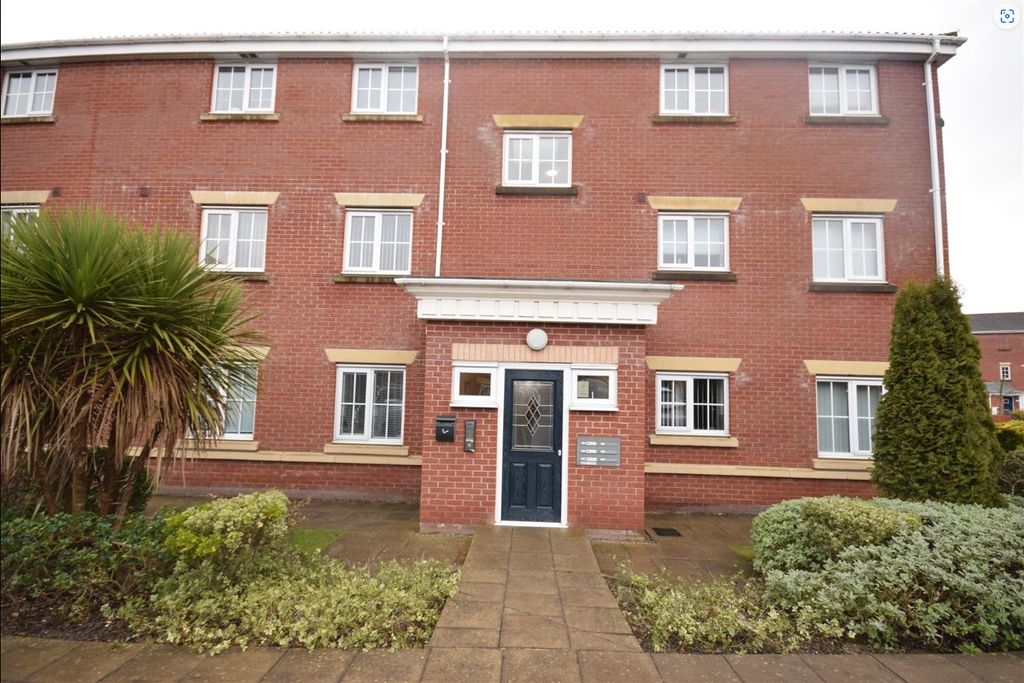 Property photo 1 of 8