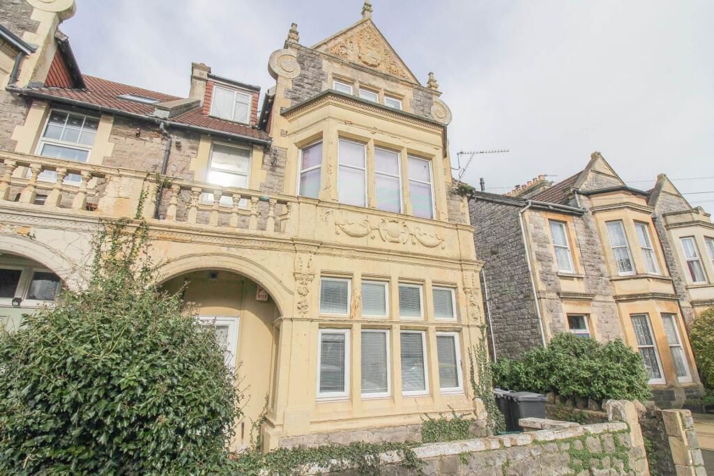 Property photo 1 of 8