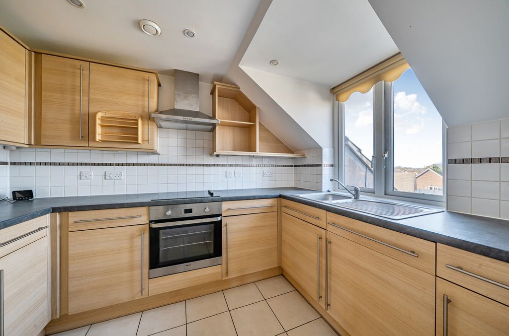 Property photo 2 of 12 1416084-3-699d955...