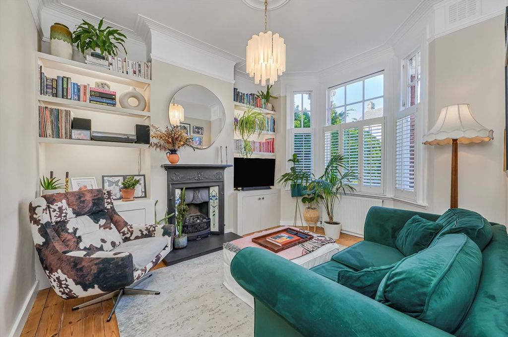 Property photo 2 of 10