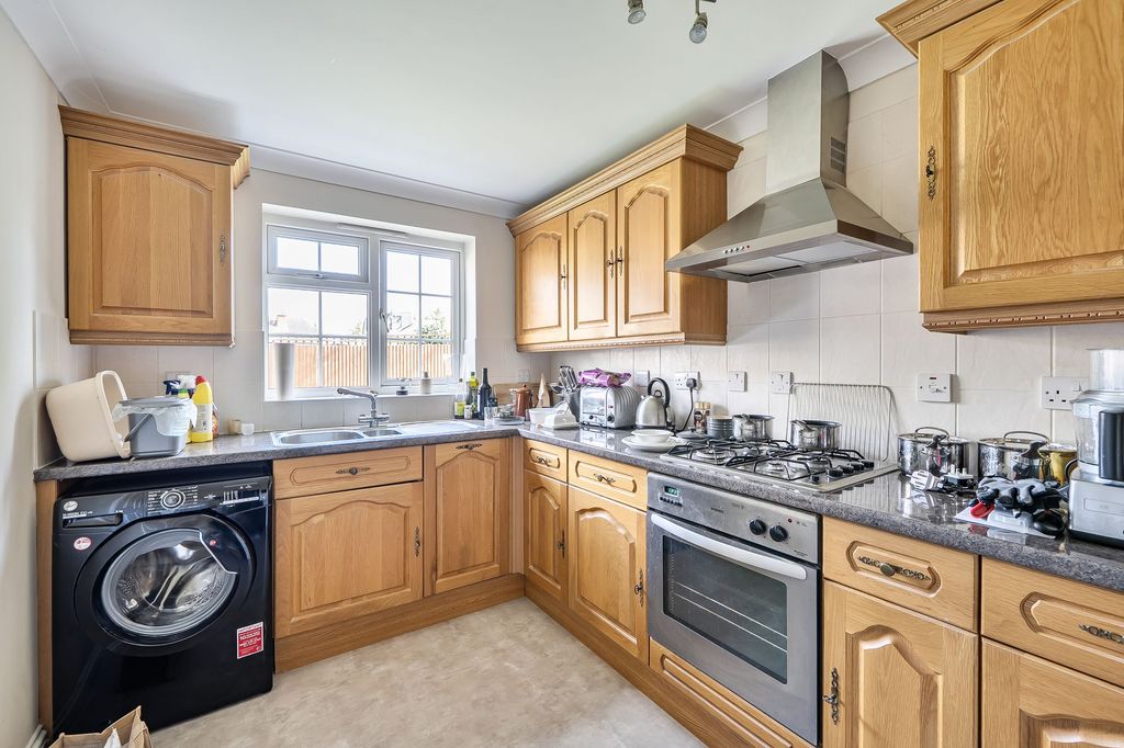 Property photo 3 of 17