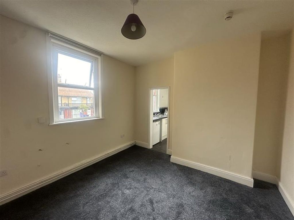 Property photo 2 of 3