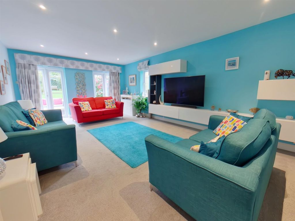 Property photo 3 of 25 Hh (2).Jpg