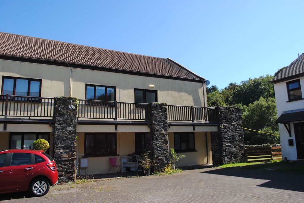 Property photo 3 of 5