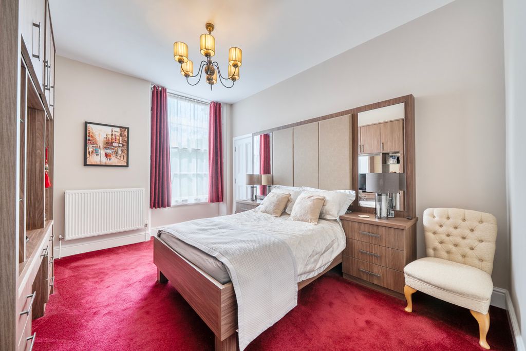 Additional image 9 of 2 bed flat for saleSt. Josephs Field, Taunton TA1