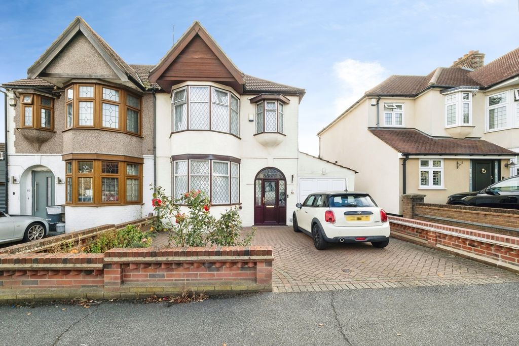 Property photo 1 of 41 Pbox-Img.Jpg